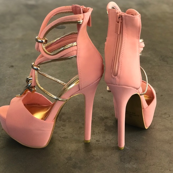 👠 LAST PAIR SIZE 6 Platforms - Picture 2 of 4